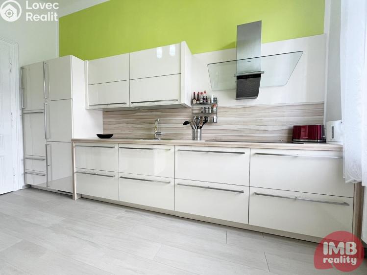 Prodej bytu 3+1 Karlovy Vary, Foersterova 1093/15 č. 3