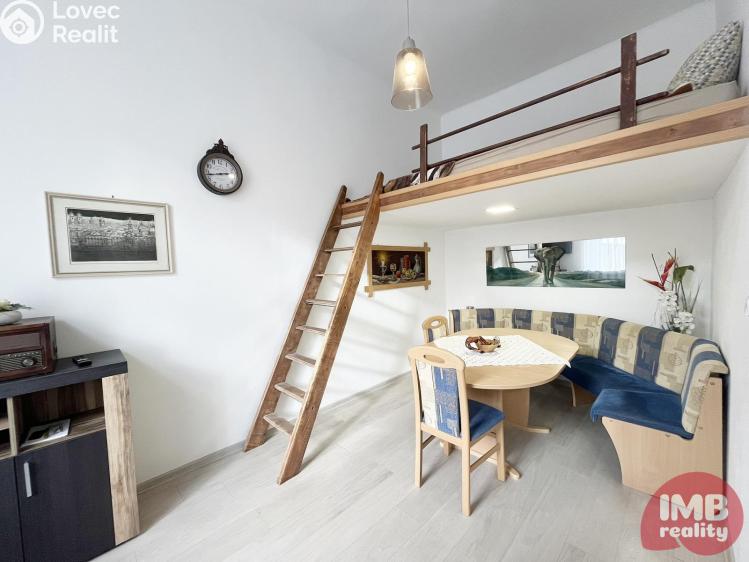 Prodej bytu 3+1 Karlovy Vary, Foersterova 1093/15 č. 12