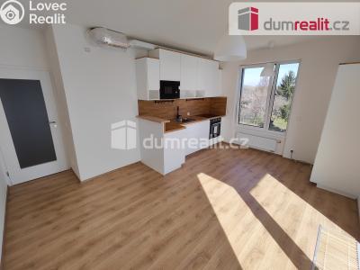 Rent apartment 2+KK Praha-Ďáblice, Heřmanická č. 1