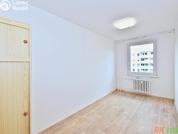 Pronájem bytu 3+1 Praha, Angelovova 3169/7 č. 18