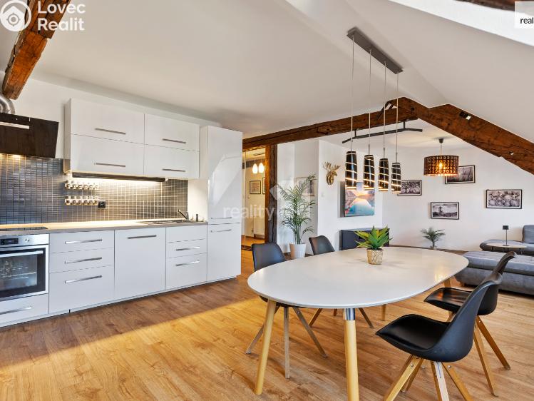 Prodej bytu 3+KK Chrastava, náměstí 1. máje č. 13