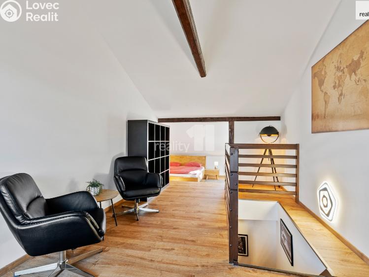 Prodej bytu 3+KK Chrastava, náměstí 1. máje č. 32