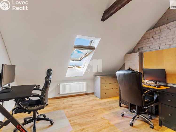 Prodej bytu 3+KK Chrastava, náměstí 1. máje č. 40