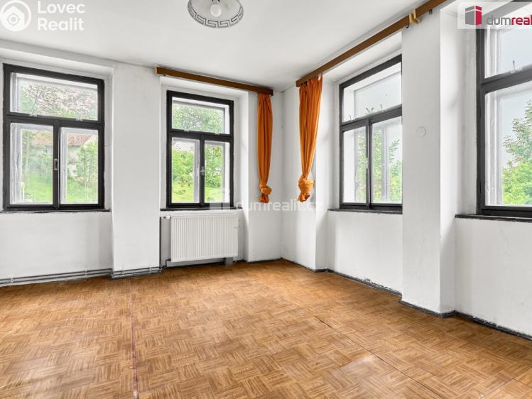 Prodej rodinného domu Lovečkovice č. 8