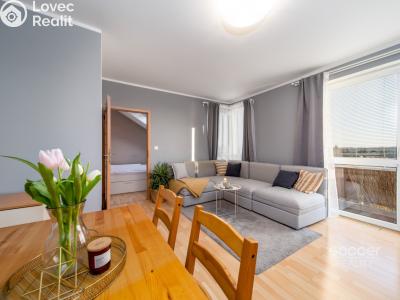 Продажа квартиры 4+1 Praha, V javorech č. 1