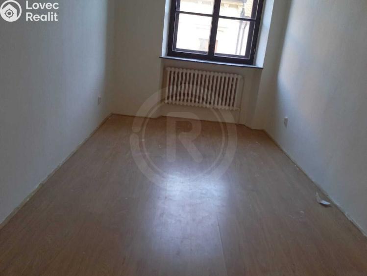 Pronájem bytu 3+1 České Budějovice, Hroznová č. 4