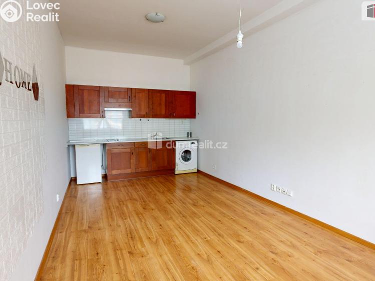 Pronájem bytu 1+KK Opava, Kasárenská č. 7