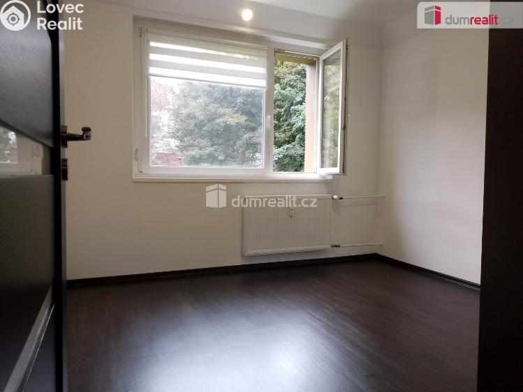 Pronájem bytu 2+1 Karlovy Vary, Charkovská č. 38