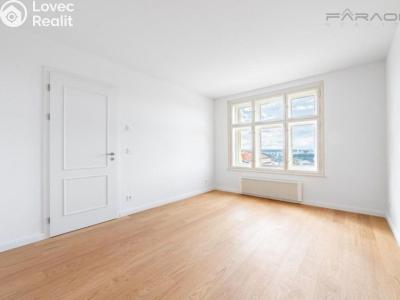 Rent apartment 2+KK Praha, Korunní č. 2