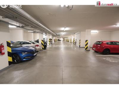 Rent garage Praha-Kunratice, Merhoutova č. 5