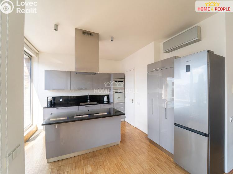 Продаж квартири 4+KK Praha 3, Prokopova č. 12
