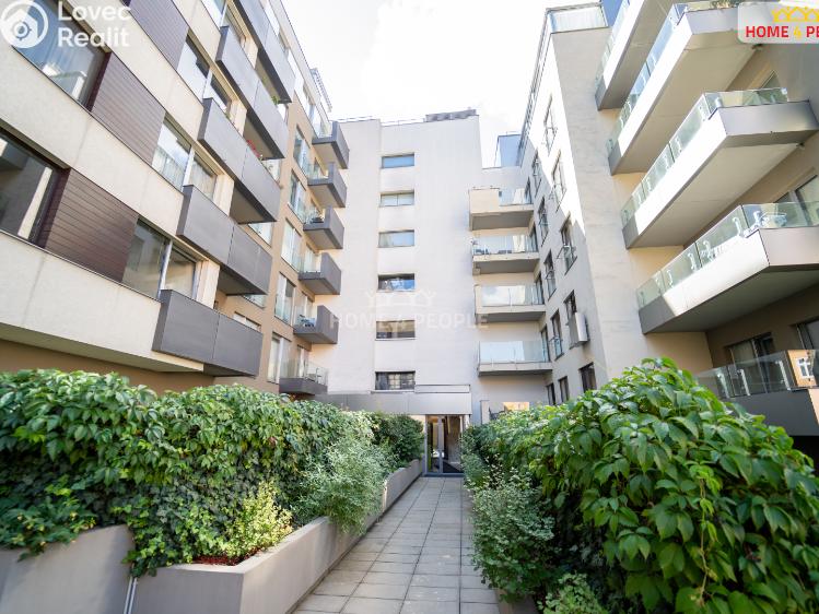Продаж квартири 4+KK Praha 3, Prokopova č. 85