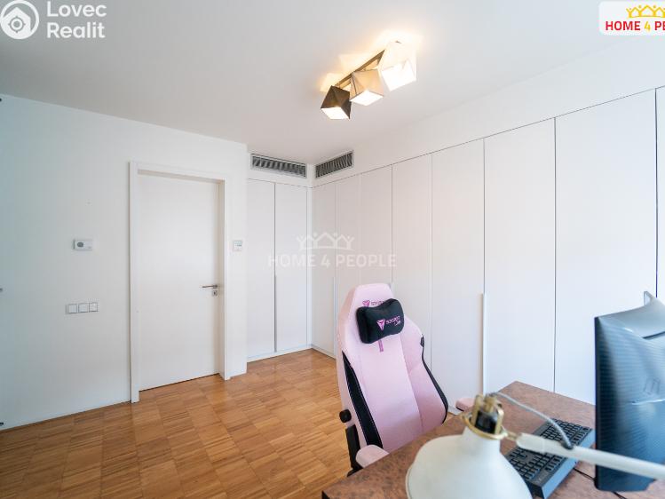 Продаж квартири 4+KK Praha 3, Prokopova č. 33