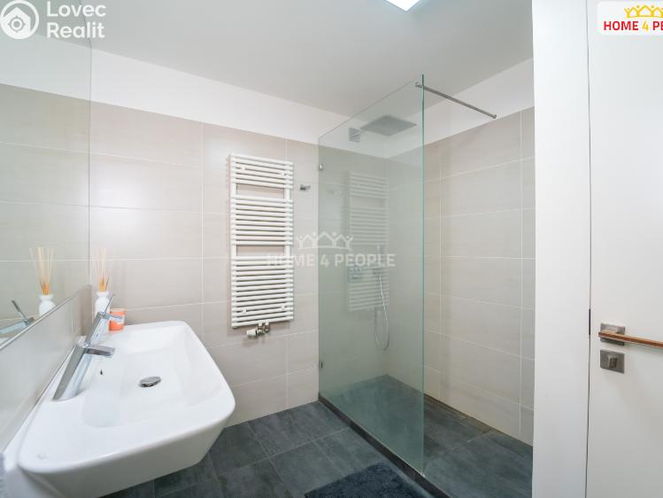 Продаж квартири 4+KK Praha 3, Prokopova č. 42