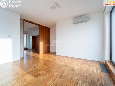 Prodej bytu 4+KK Praha 3, Prokopova č. 5