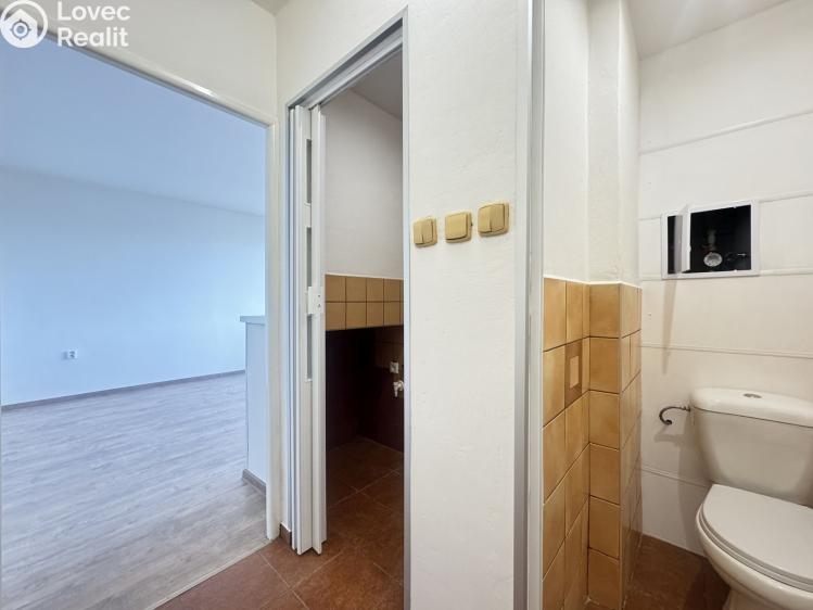 Pronájem bytu 1+KK Pardubice, Křičkova 417 č. 9
