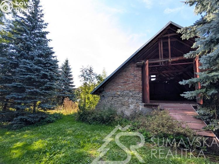 Prodej zemědělské usedlosti Žihobce č. 8