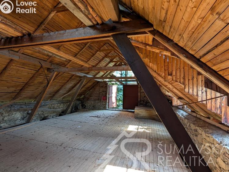 Prodej zemědělské usedlosti Žihobce č. 3