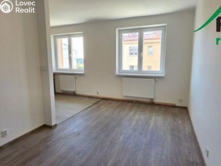 Pronájem bytu 2+KK Tisová, Tisová č. 4