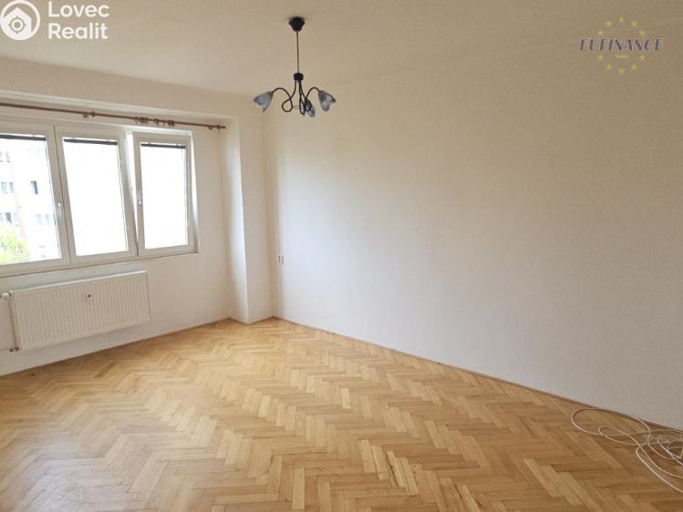 Pronájem bytu 2+1 Kralupy nad Vltavou, nám. Mládežníků 670 č. 7