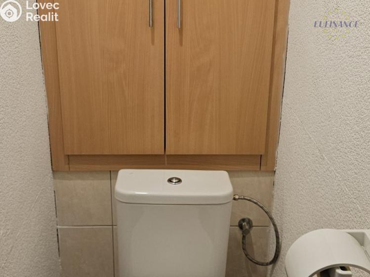 Pronájem bytu 2+1 Kralupy nad Vltavou, nám. Mládežníků 670 č. 12