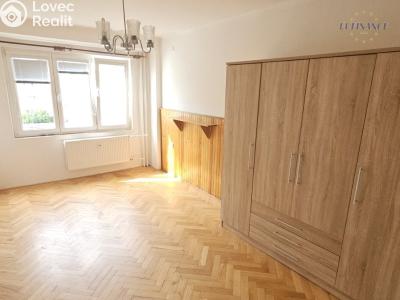 Rent apartment 2+1 Kralupy nad Vltavou, nám. Mládežníků 670 č. 2