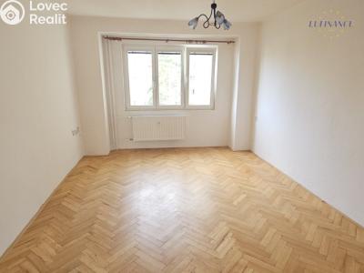 Rent apartment 2+1 Kralupy nad Vltavou, nám. Mládežníků 670 č. 6