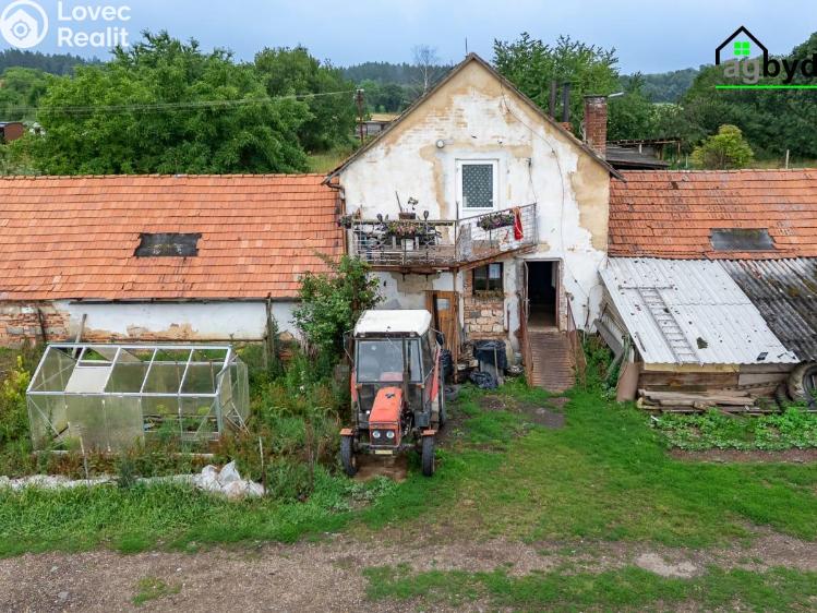 Prodej rodinného domu Únětice č. 21