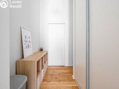 Rent apartment 2+KK Praha, Na Valentince č. 6