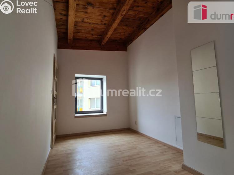 Pronájem bytu 3+KK Kralupy nad Vltavou, Rybova č. 8