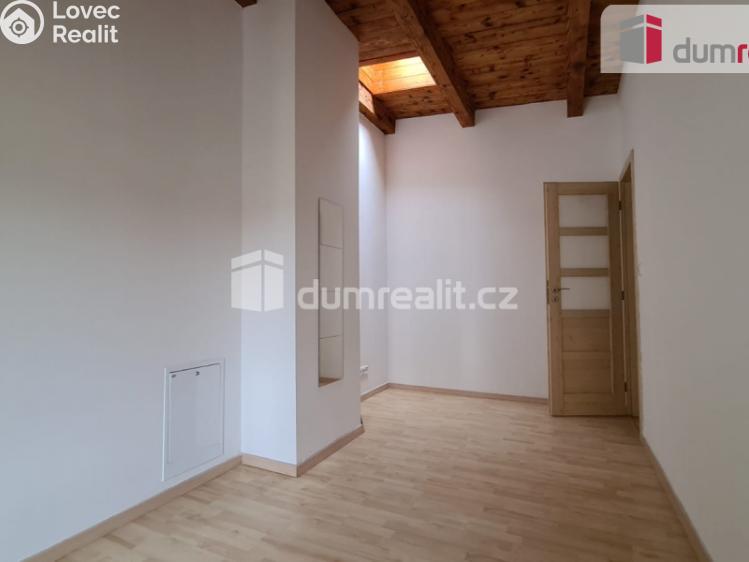 Pronájem bytu 3+KK Kralupy nad Vltavou, Rybova č. 10