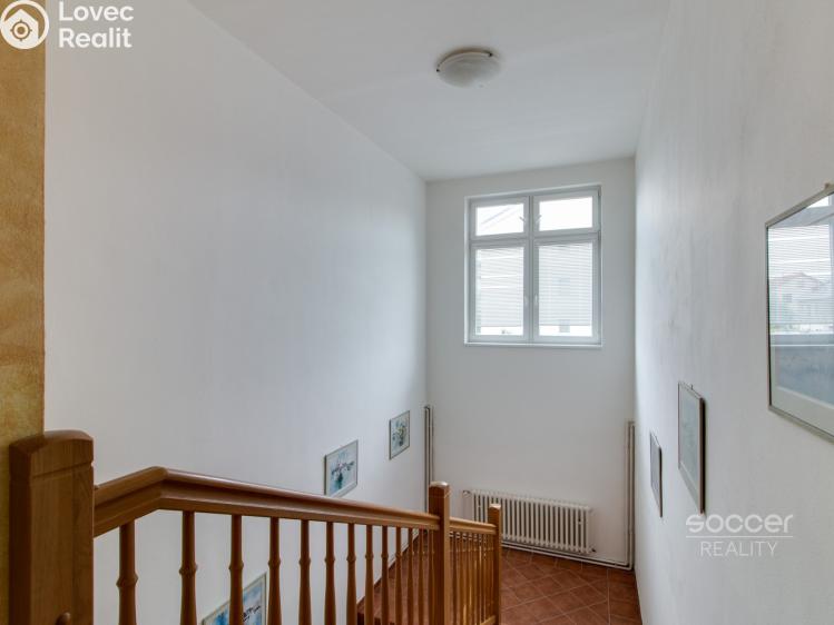 Pronájem bytu 4+1 Jílové u Prahy, Pod Školkou č. 12