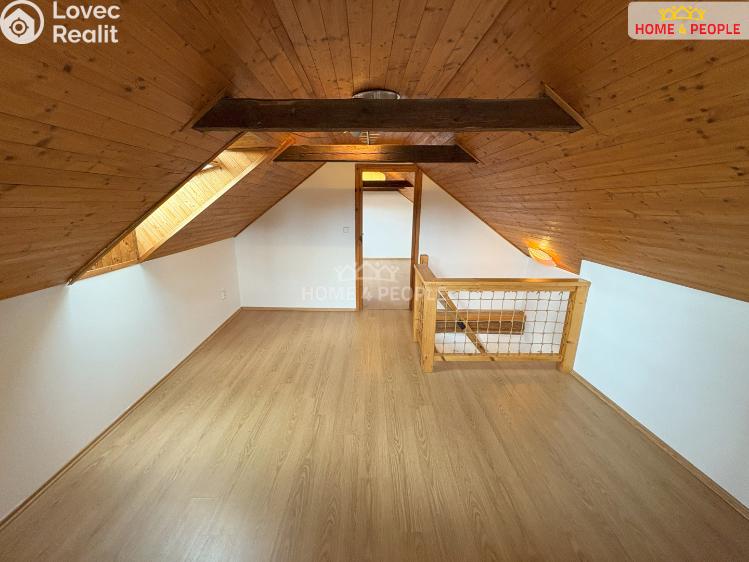 Продаж хатини Svojšice č. 8