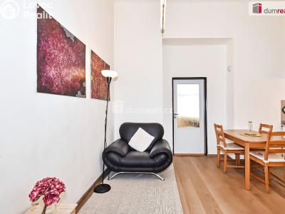 Rent apartment 1+1 Praha 3, Husitská č. 4