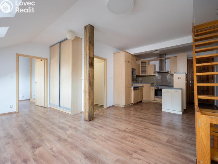 Pronájem bytu 3+KK Pardubice, Husova 205 č. 1