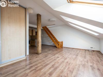 Rent apartment 3+KK Pardubice, Husova 205 č. 6