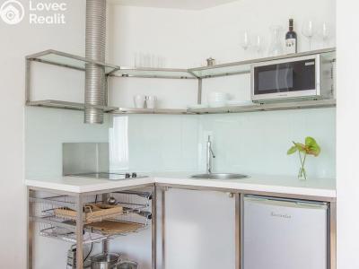 Rent apartment 2+KK Praha, Holečkova č. 4