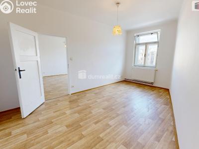 Rent apartment 2+1 Opava, Dolní náměstí č. 3