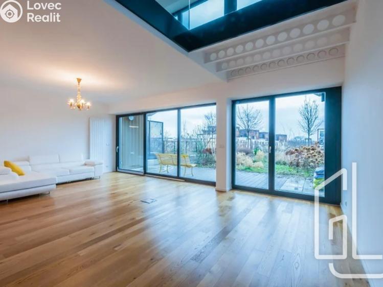 Pronájem bytu 5+KK Praha, Na pomezí č. 5