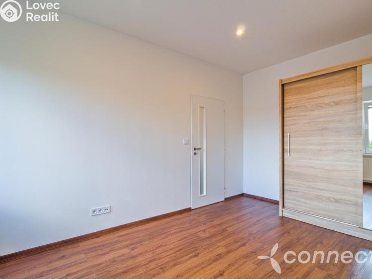 Pronájem bytu 2+KK Praha, U nových domů III 536/7 č. 10