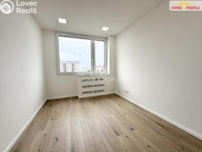 Sale apartment 4+KK Praha 8, Chabařovická č. 6