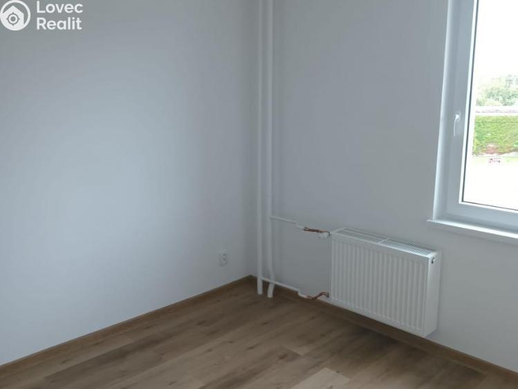 Pronájem bytu 3+1 Chomutov, Bezručova č. 7