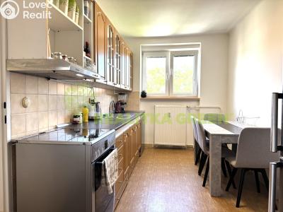 Rent apartment 2+1 Vsetín, Jasenická 1734 č. 3