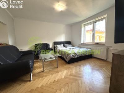 Rent apartment 2+1 Vsetín, Jasenická 1734 č. 5