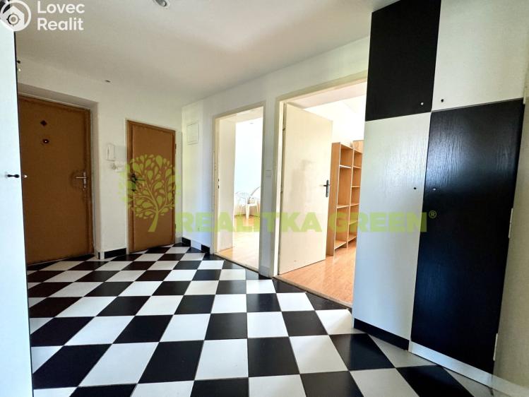Pronájem bytu 3+1 Vsetín, Na Kamencoch 1332 č. 12