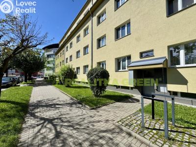Pronájem bytu 3+1 Vsetín, Na Kamencoch 1332 č. 1