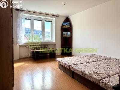 Pronájem bytu 3+1 Vsetín, Na Kamencoch 1332 č. 6