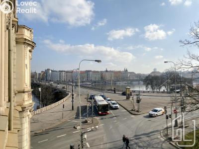 Pronájem bytu 3+1 Praha, Janáčkovo nábřeží č. 5