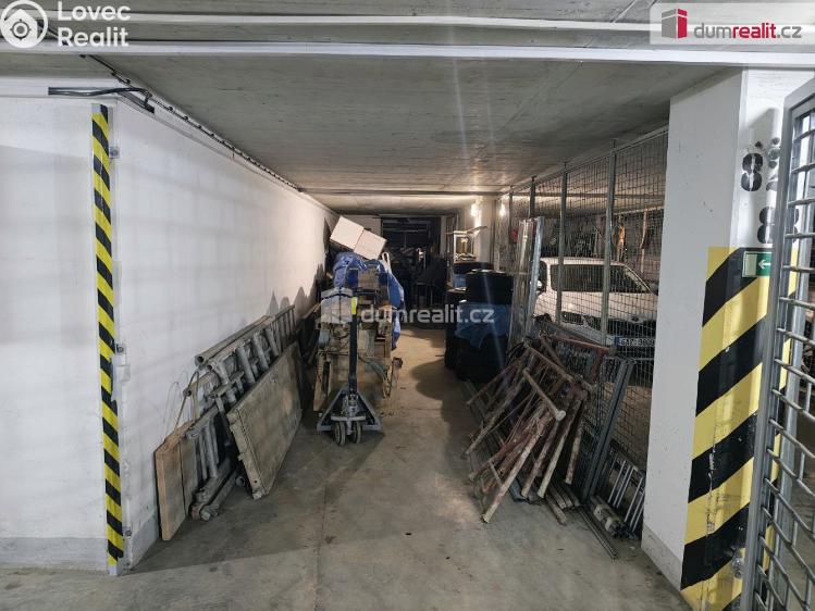Prodej garáže Praha 5, Zahradníčkova č. 5