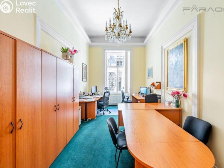 Продаж офісного приміщення Praha, Washingtonova č. 7